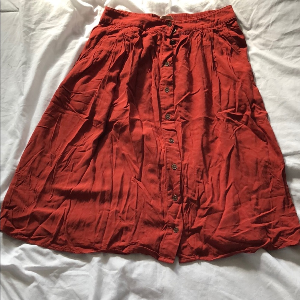 Full skirt